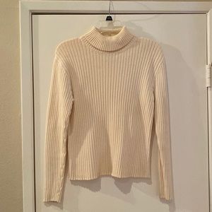 Pierre Cardin turtleneck women’s medium